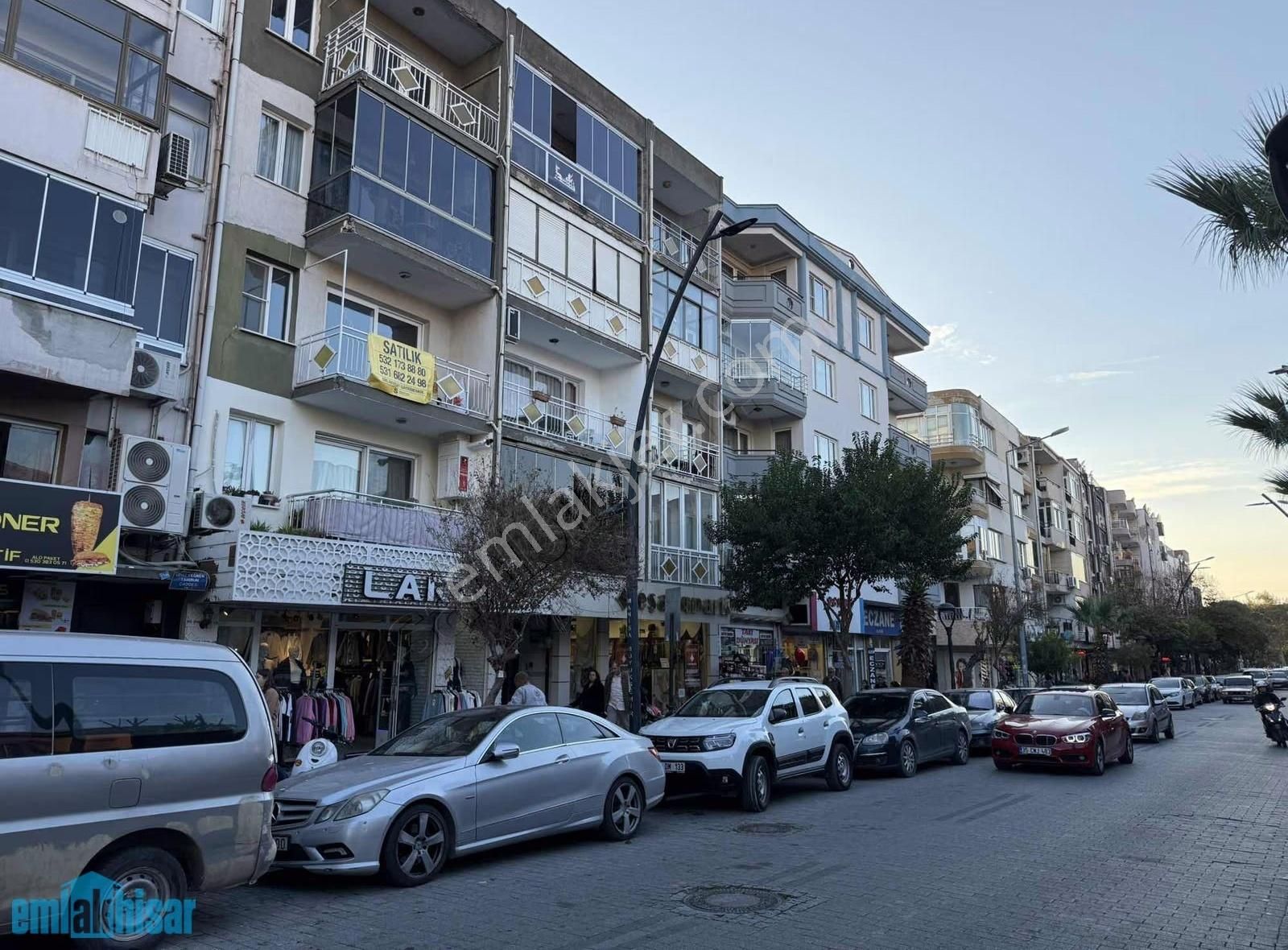 Akhisar Ragıpbey Mh. Tahirün Caddesinde Satılık 3+1 Arakat Daire - Görsel 16