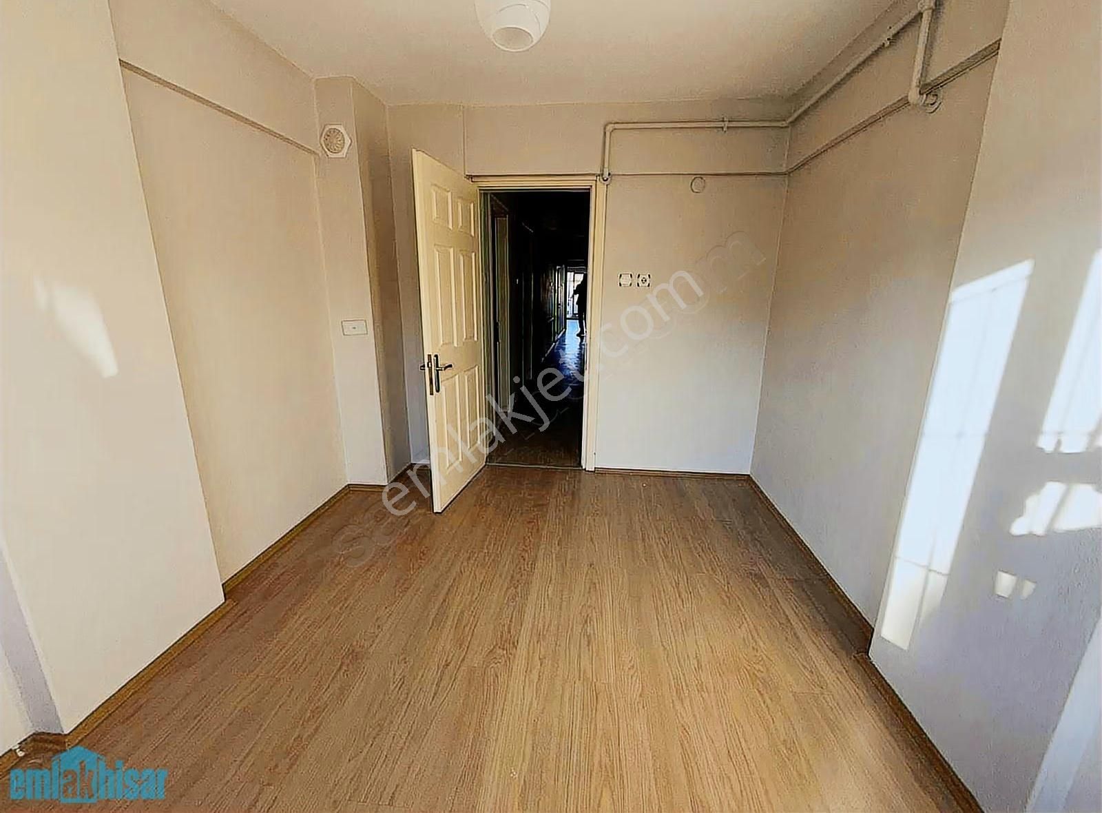 Akhisar Ragıpbey Mh. Tahirün Caddesinde Satılık 3+1 Arakat Daire - Görsel 19