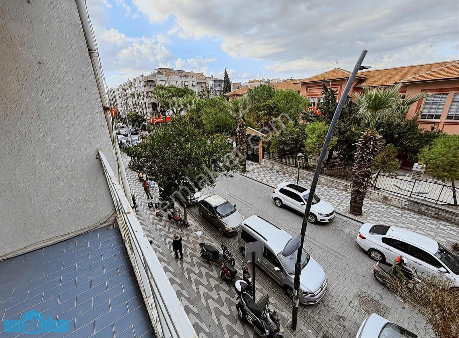 Akhisar Ragıpbey Mh. Tahirün Caddesinde Satılık 3+1 Arakat Daire - Görsel 31