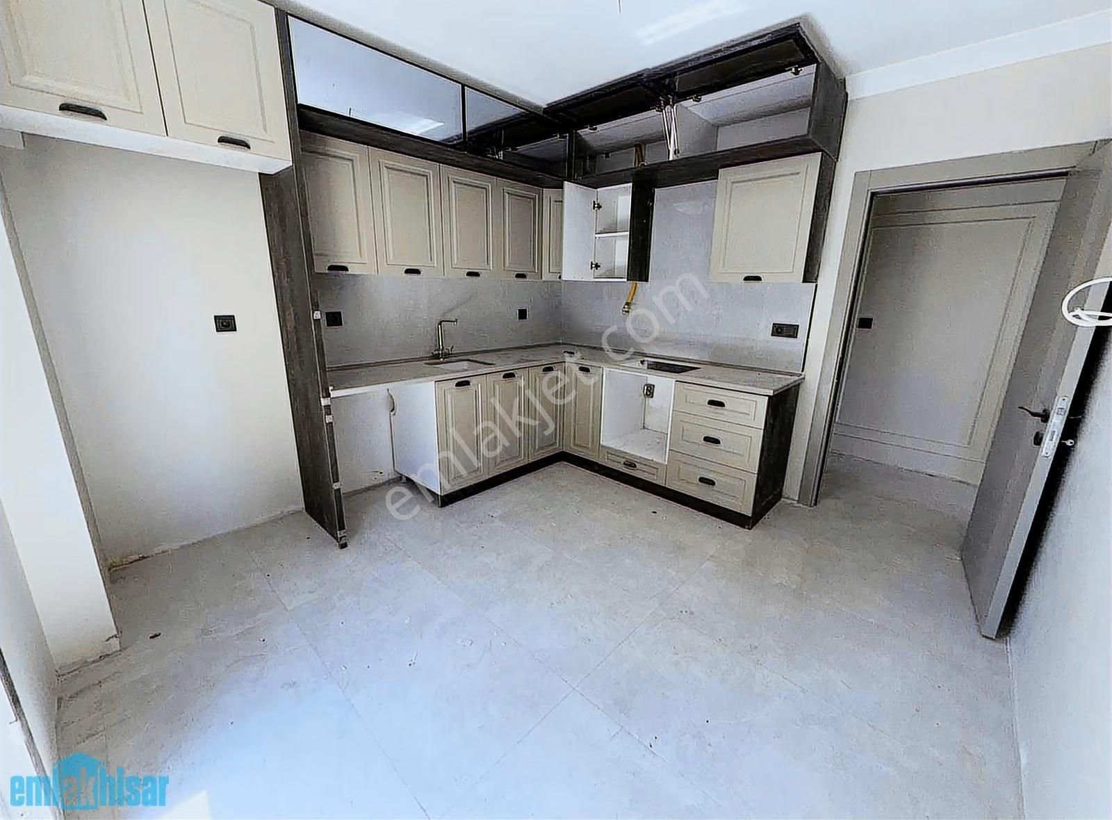 Akhisar Reşatbey Mh. Satılık Yerden Isıtma 2+1 Sıfır Lüx Daire - Görsel 3