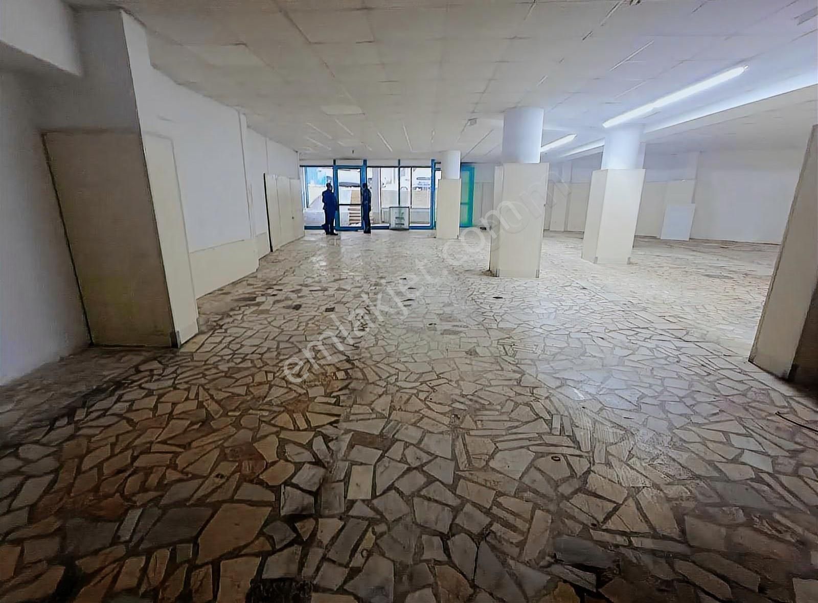 Zeno Emlak'tan Kiralık 600m2 Dukkan&depo Hafif İmalata Uygundur - Görsel 4