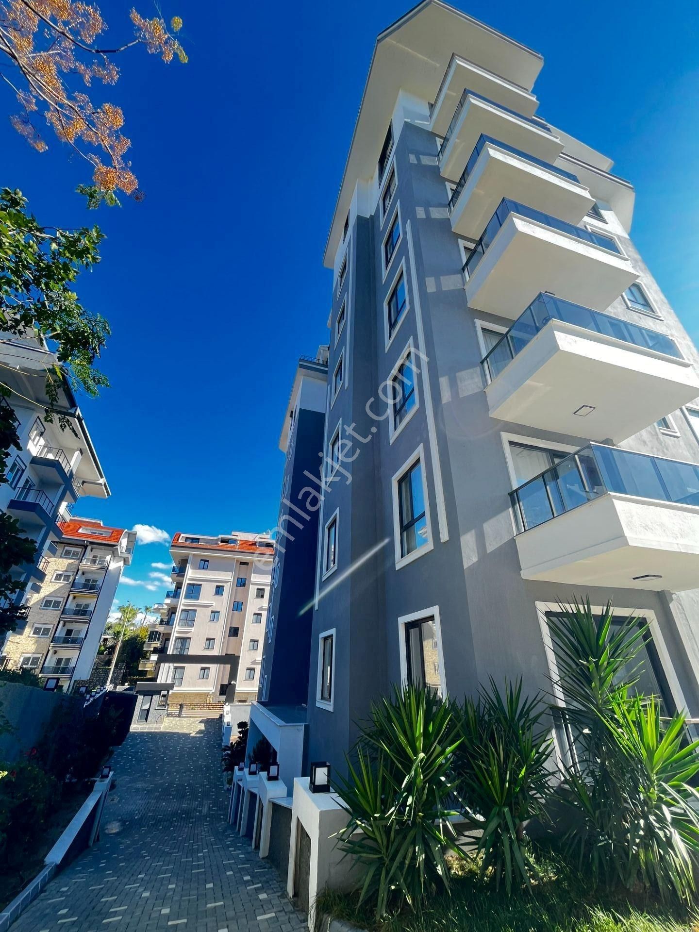 Alanya Avsallarda Satılık 1+1 Lüks Daire - Görsel 23