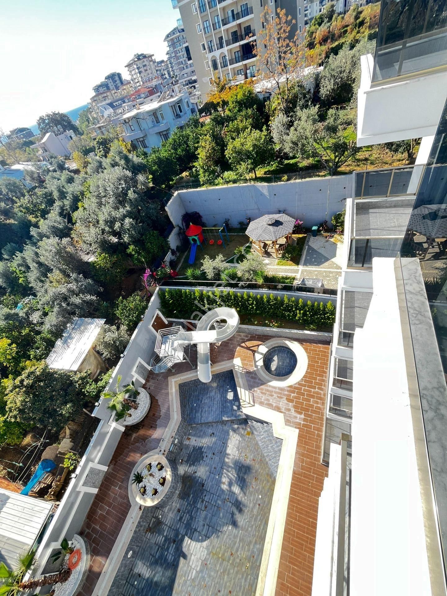 Alanya Avsallarda Satılık 1+1 Lüks Daire - Görsel 17
