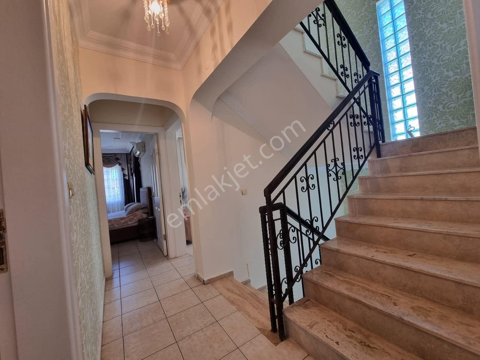 Didim Çamlık Mahallesinde Dev Fırsatlı Yatırım 4+1full Eşyalı Villa - Görsel 23