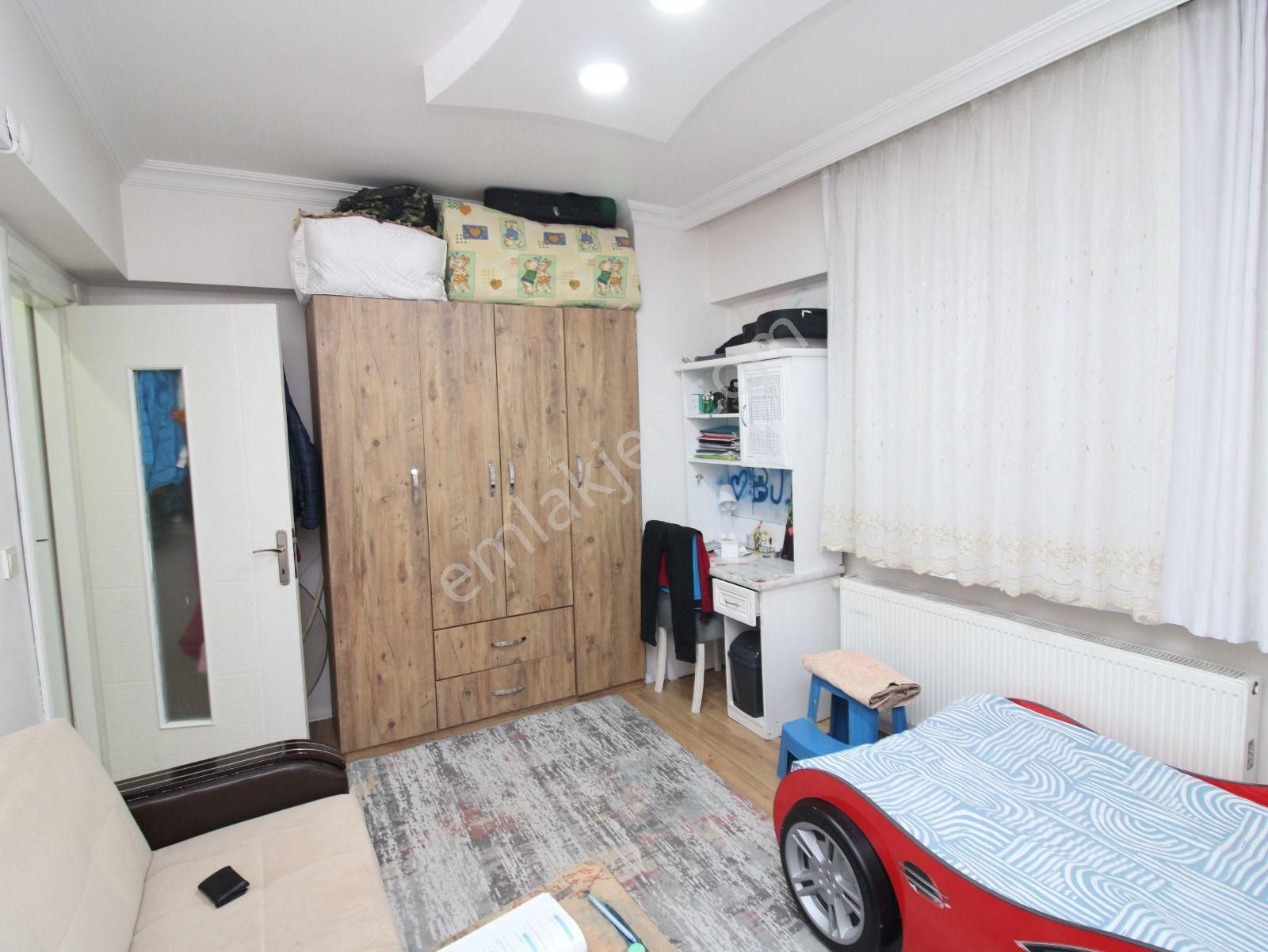 İzmir Torbalı Ayrancılarda Satılık Arakat Cadde Üzerinde 3+1 145 M2. Daire - Görsel 5