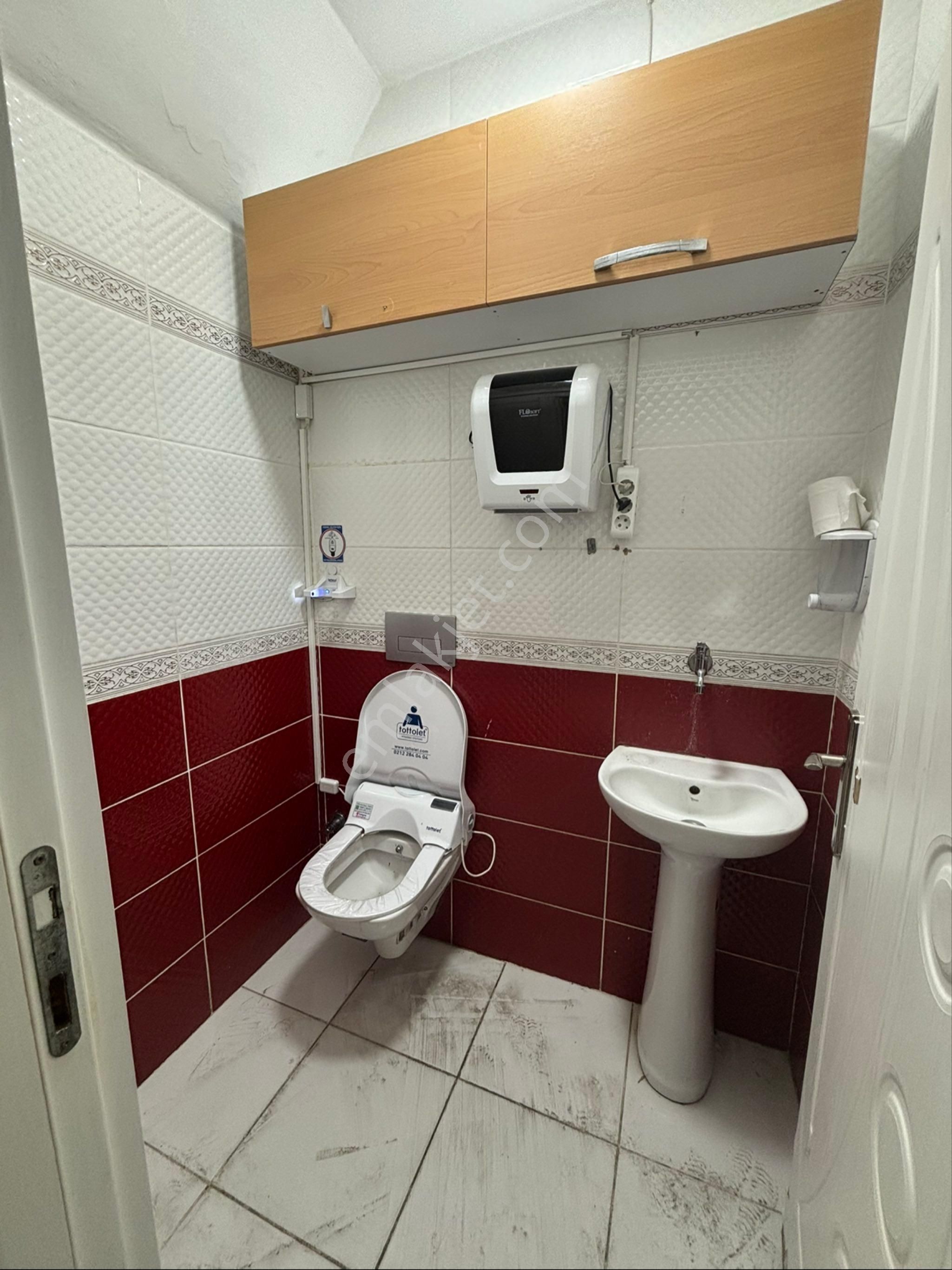 Bahçelievler Yenibosna Satılık 270 M2 Alanlı Depolu Satılık Dükkan - Görsel 28