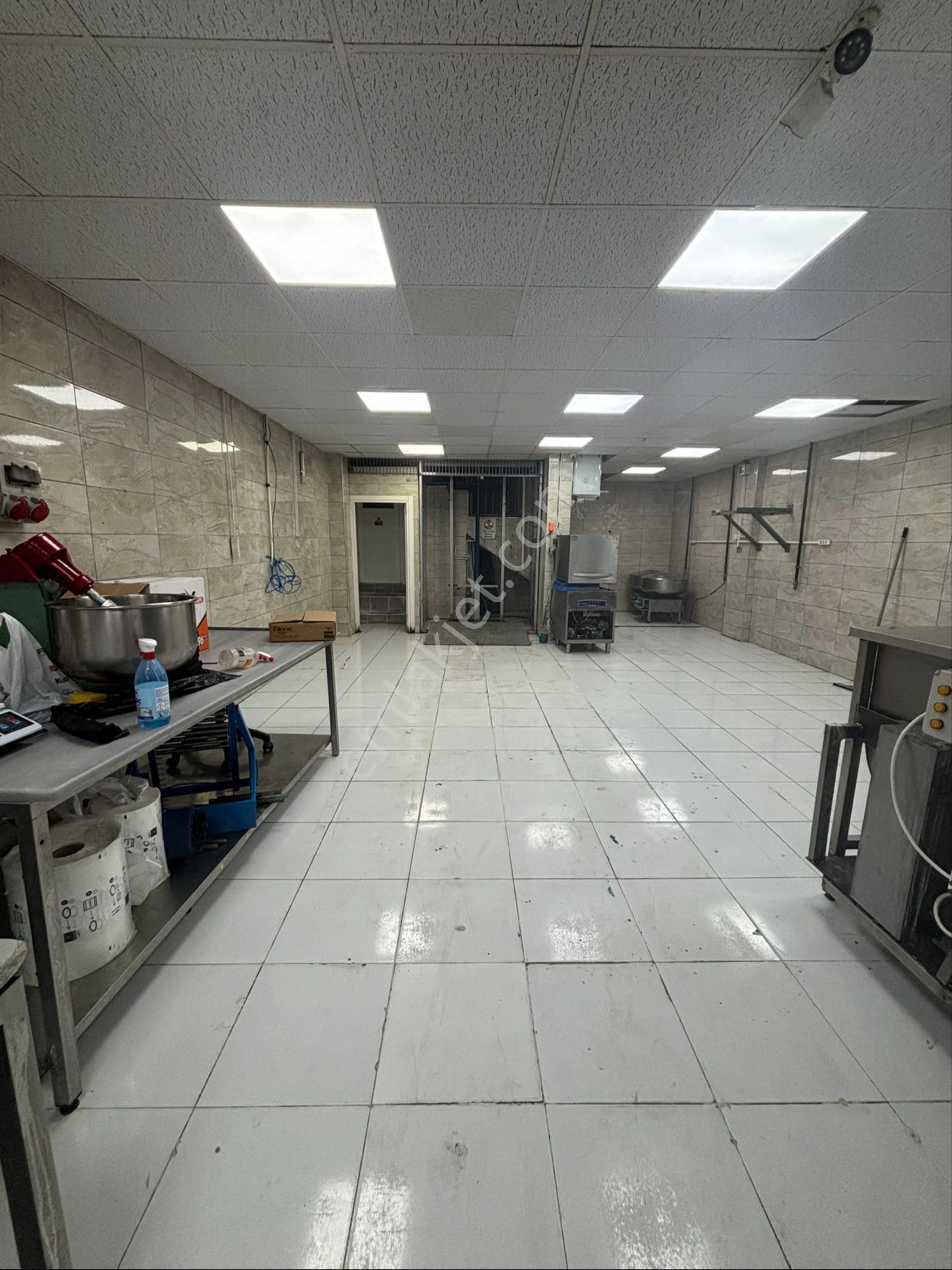 Bahçelievler Yenibosna Satılık 270 M2 Alanlı Depolu Satılık Dükkan - Görsel 14