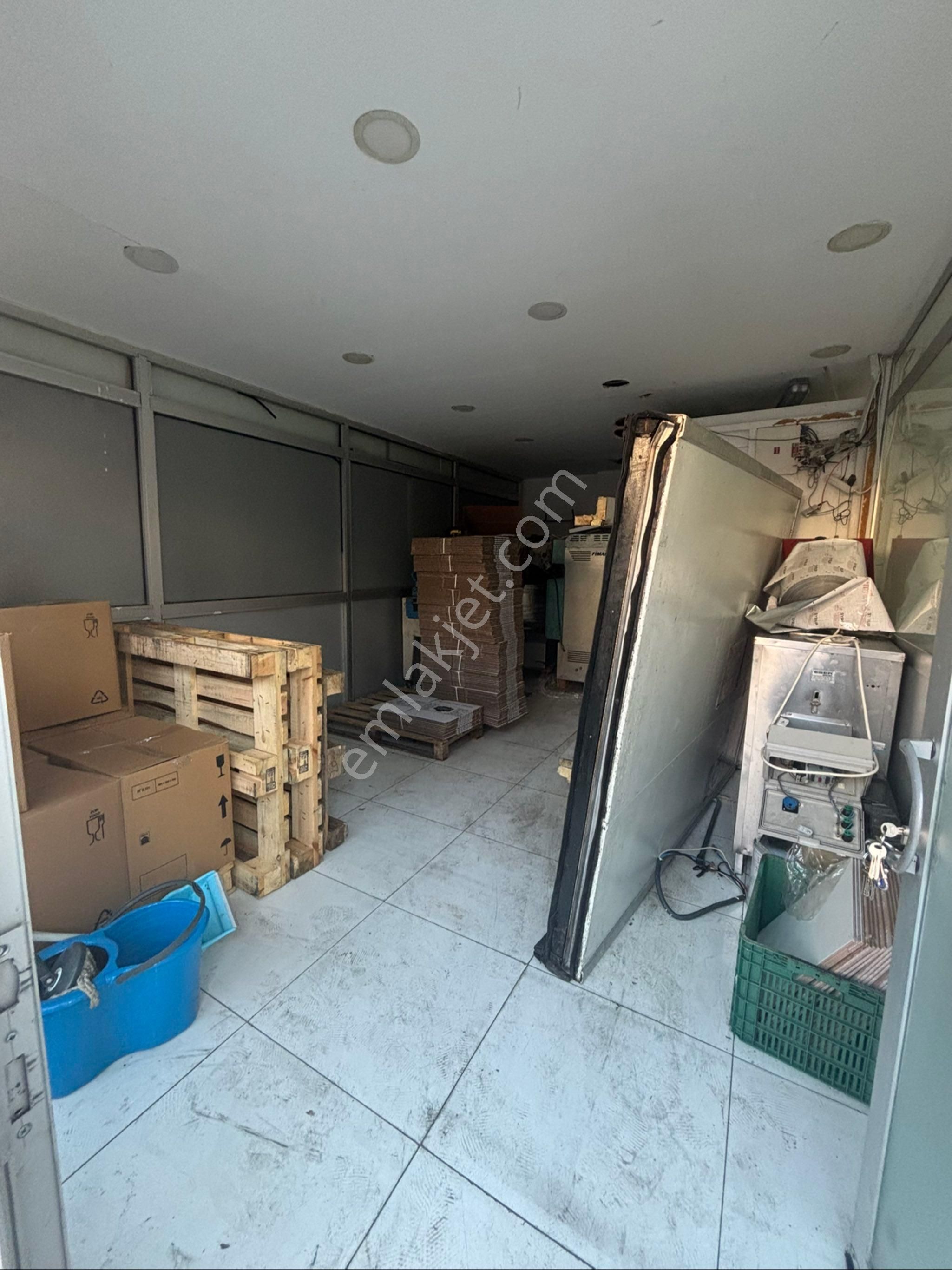 Bahçelievler Yenibosna Satılık 270 M2 Alanlı Depolu Satılık Dükkan - Görsel 23