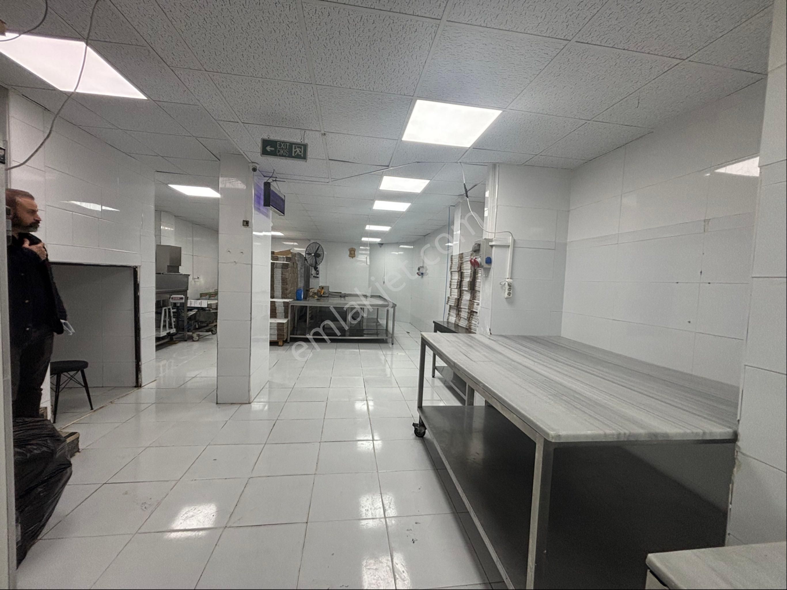 Bahçelievler Yenibosna Satılık 270 M2 Alanlı Depolu Satılık Dükkan - Görsel 13