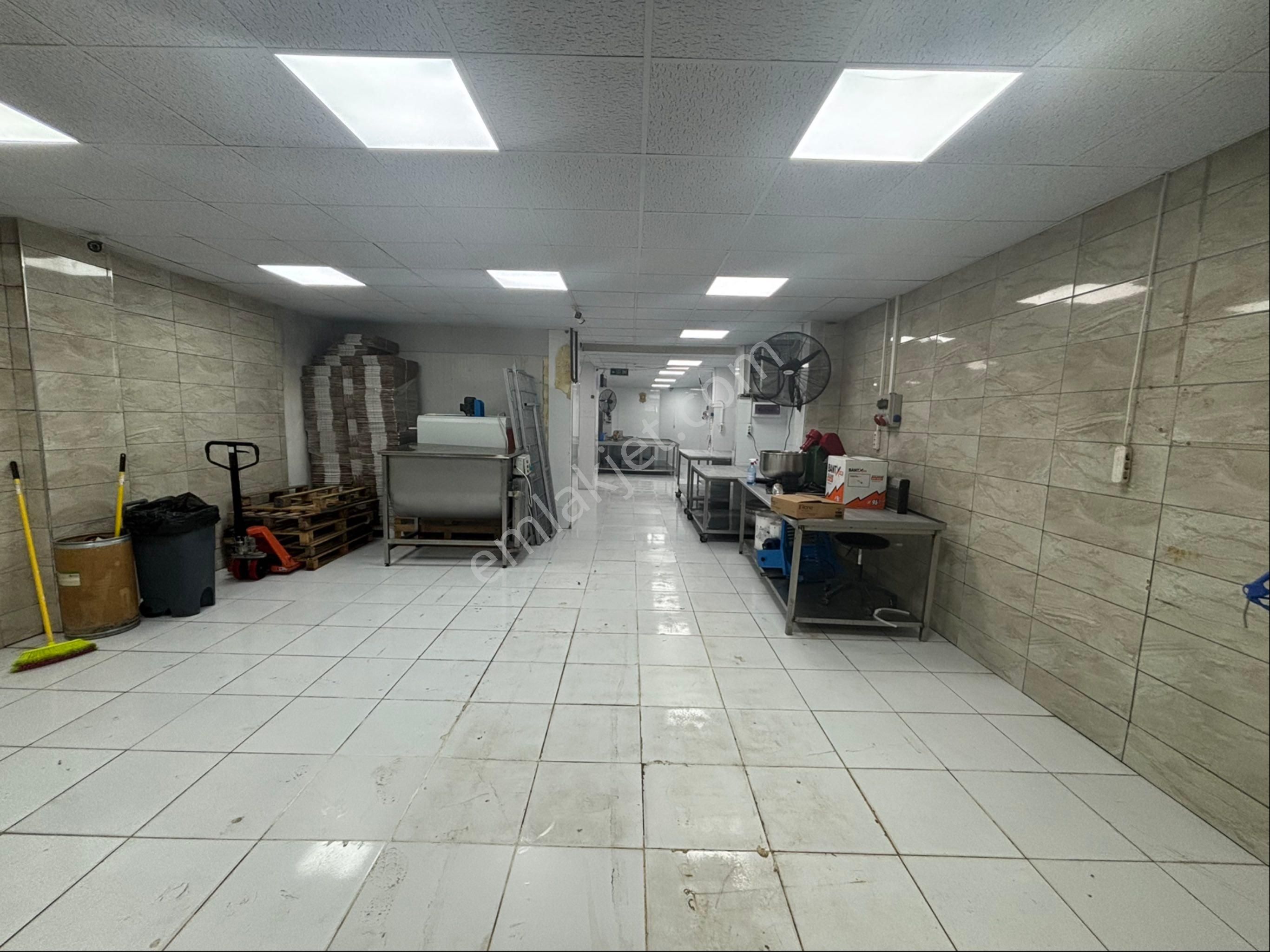 Bahçelievler Yenibosna Satılık 270 M2 Alanlı Depolu Satılık Dükkan - Görsel 7