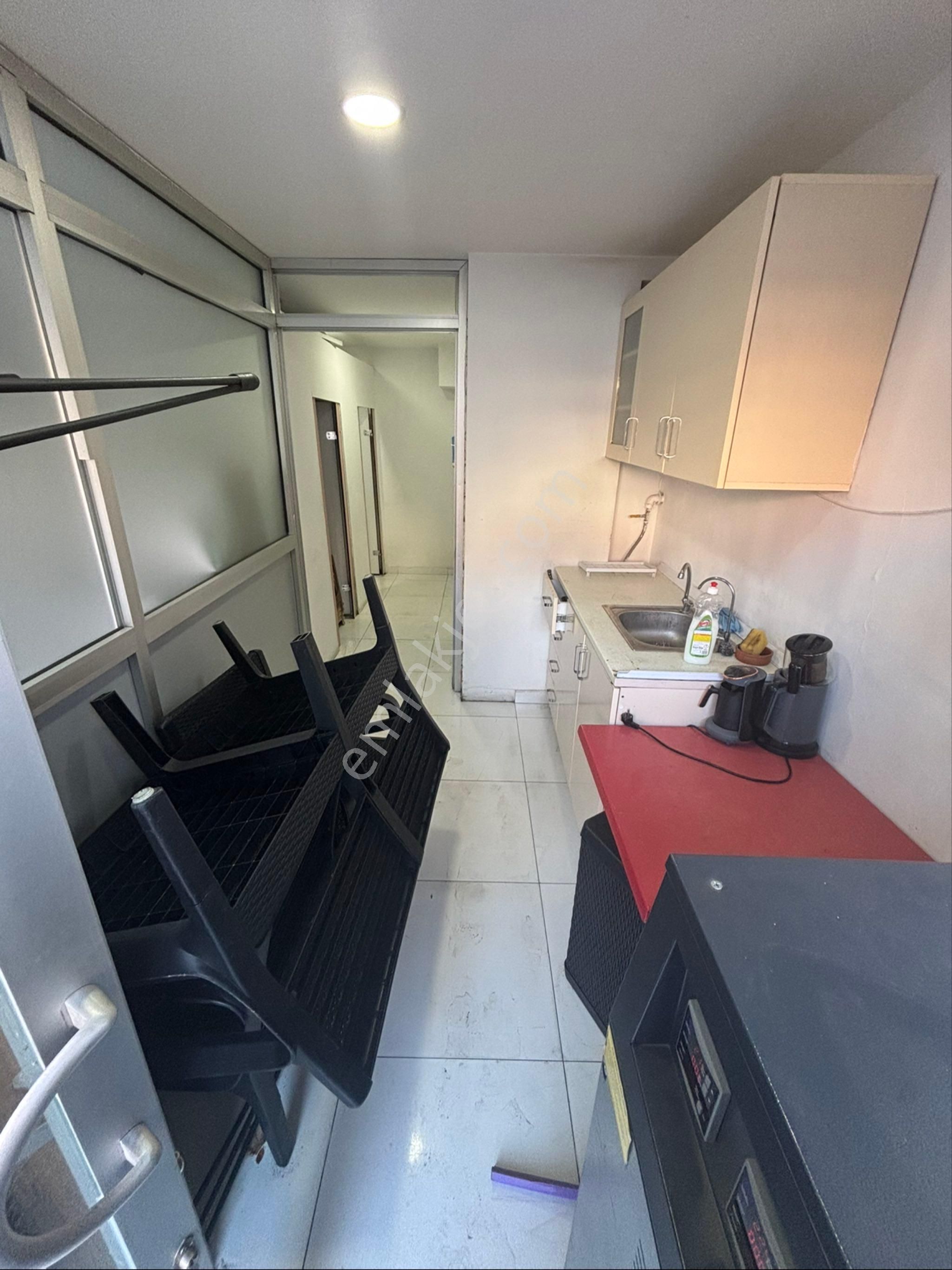 Bahçelievler Yenibosna Satılık 270 M2 Alanlı Depolu Satılık Dükkan - Görsel 24