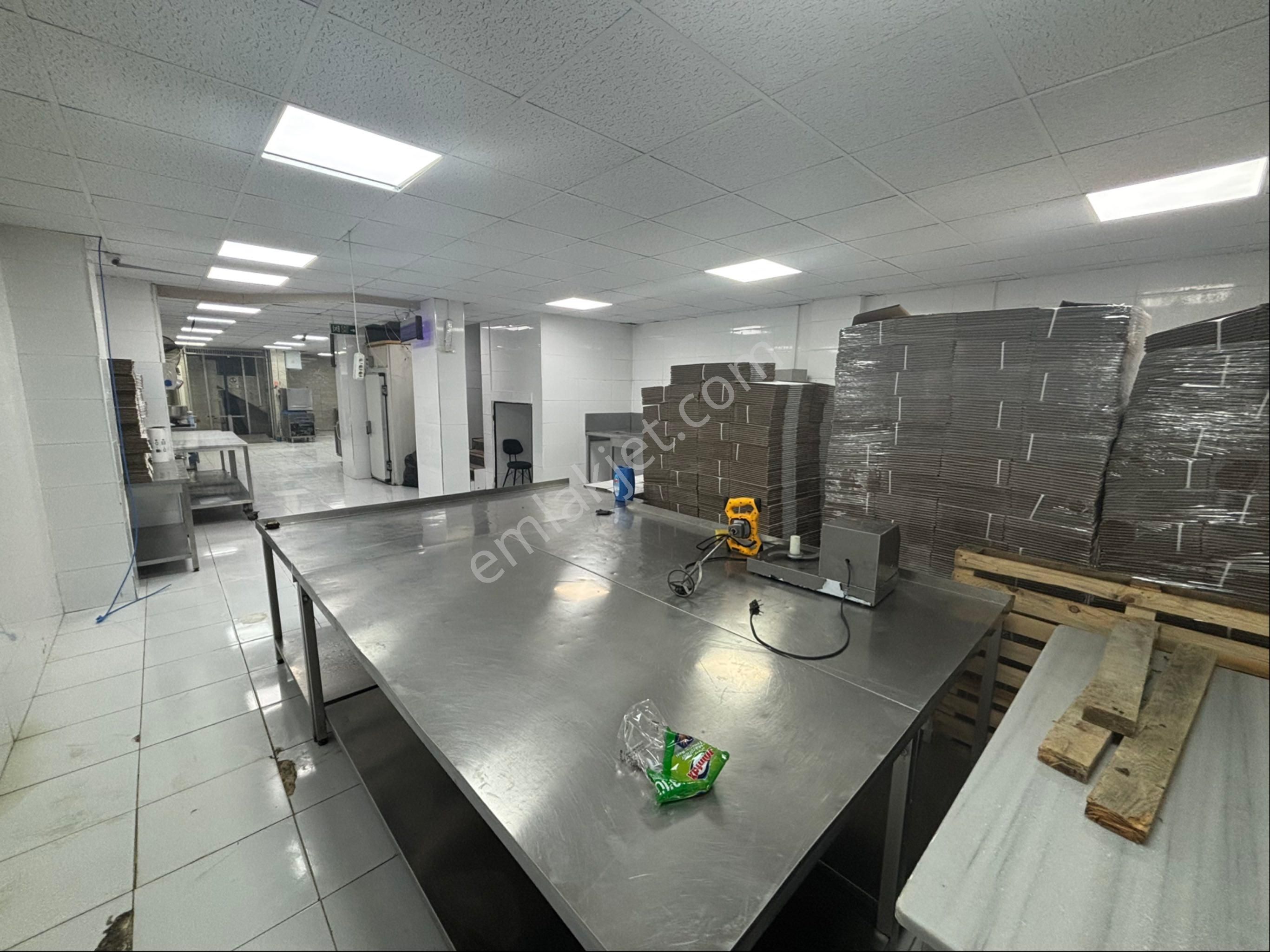 Bahçelievler Yenibosna Satılık 270 M2 Alanlı Depolu Satılık Dükkan - Görsel 11