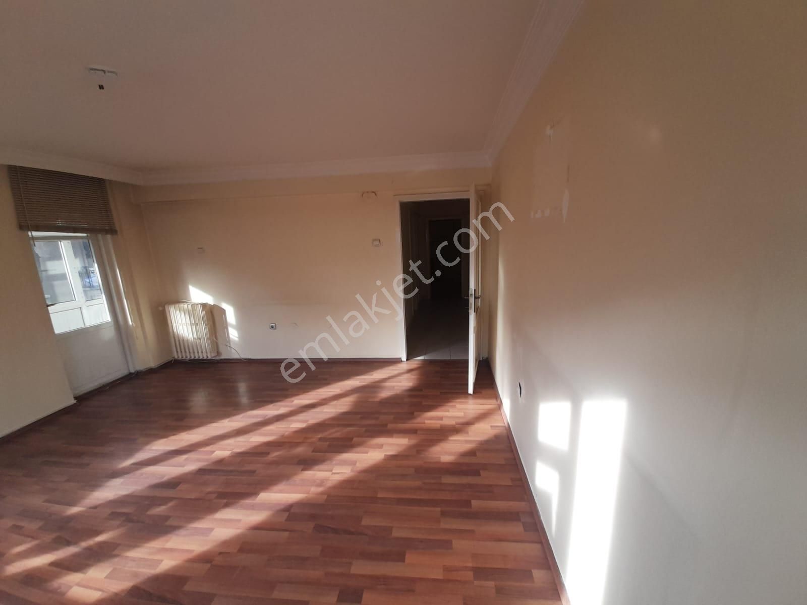 Strazburg Cadde Üzerinde Sıhhıye Metro Yanı Kiralık Ofis - Görsel 12