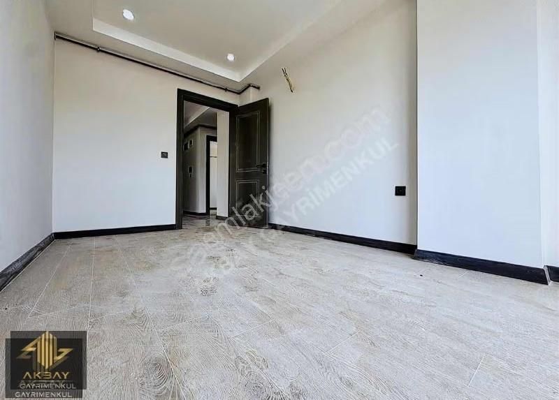 Teraslı Ayrı Mutfaklı Havuz Fitnesslı Site İçi Dubleks Geniş 5+1 - Görsel 33