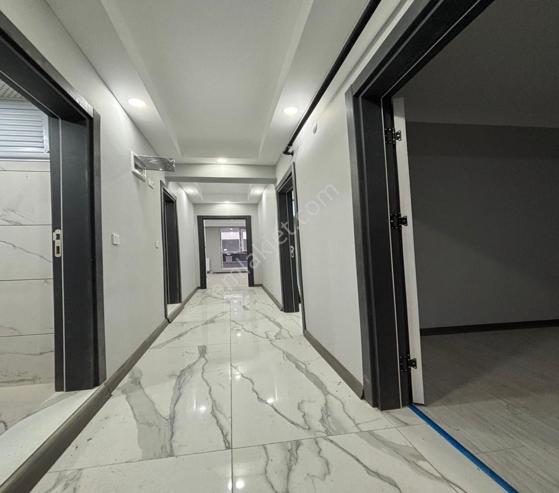 Serdaroğlundan Tepe Mevkii 1+1 Sıfır Lüks Daire!!!! - Görsel 17