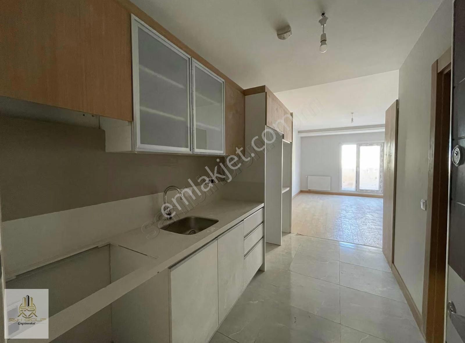 Avrupark Sitesinde 1+1 Kiralık Daire , Merkezi Konum - Görsel 2