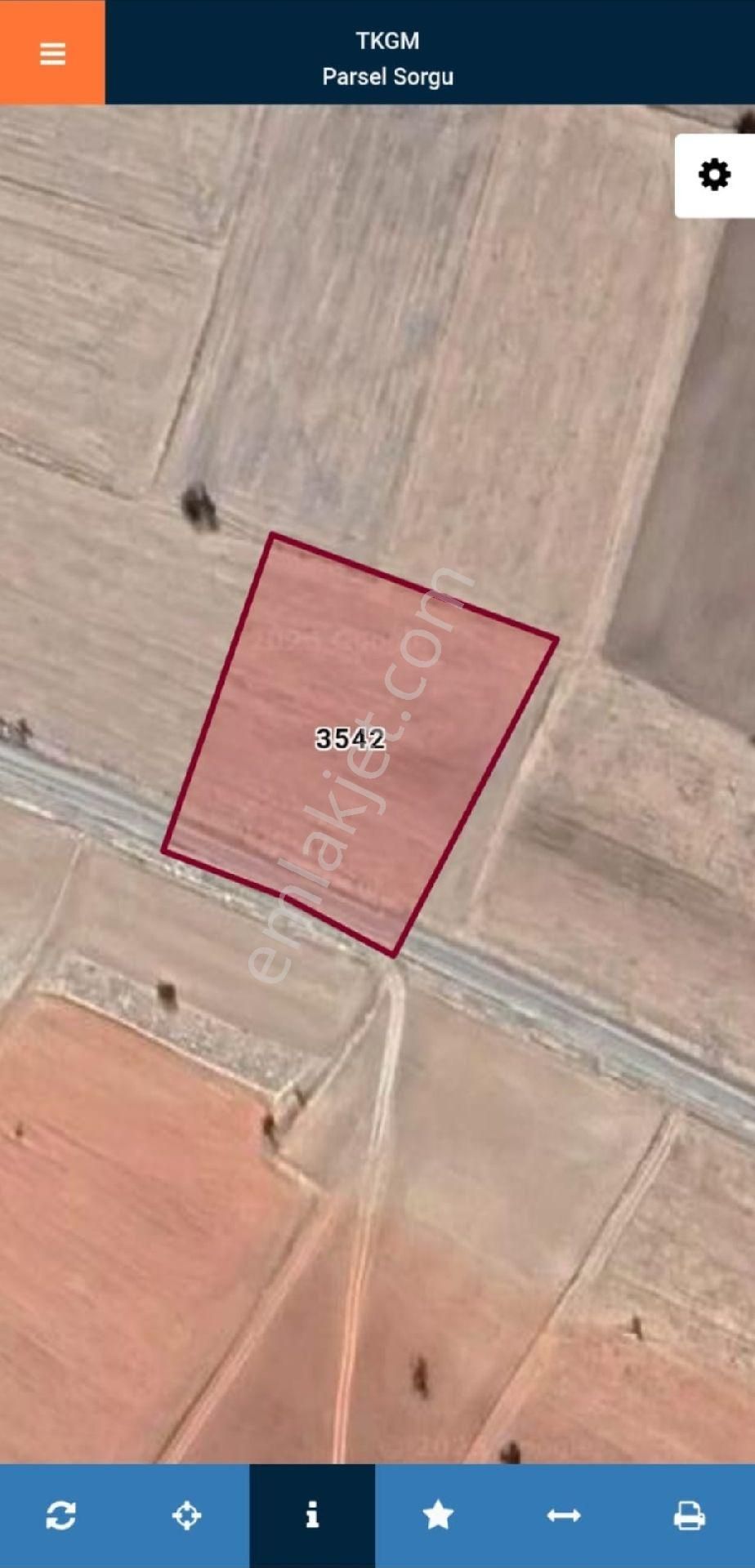 Ana Asfalta Sıfır Yatırımlık Tarla