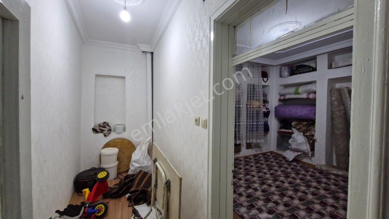 Emir Emlak Ofisinden Yukarıbayırda Yıkım Kararsız Kattan Bölme Daire - Görsel 2