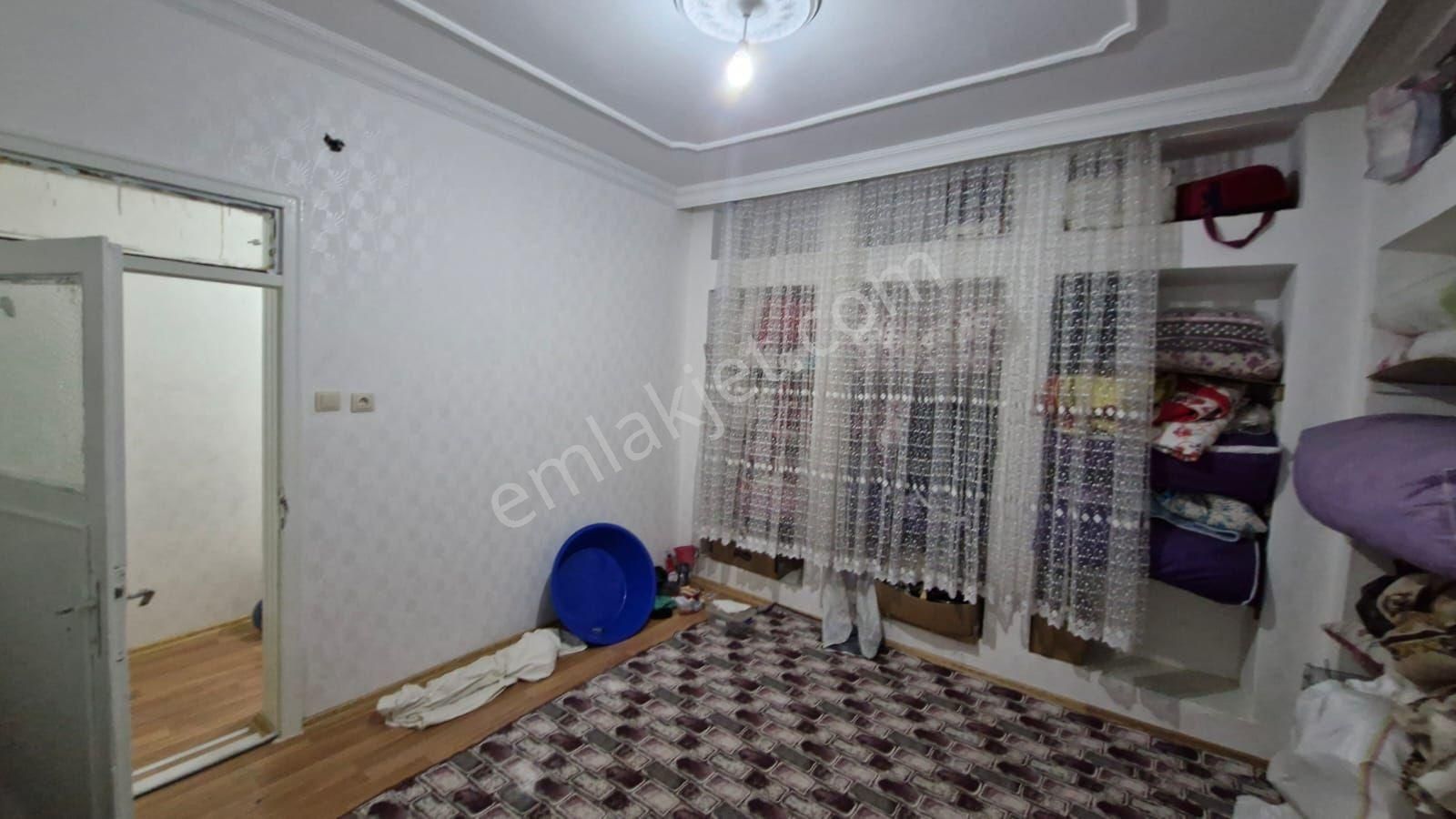 Emir Emlak Ofisinden Yukarıbayırda Yıkım Kararsız Kattan Bölme Daire - Görsel 3