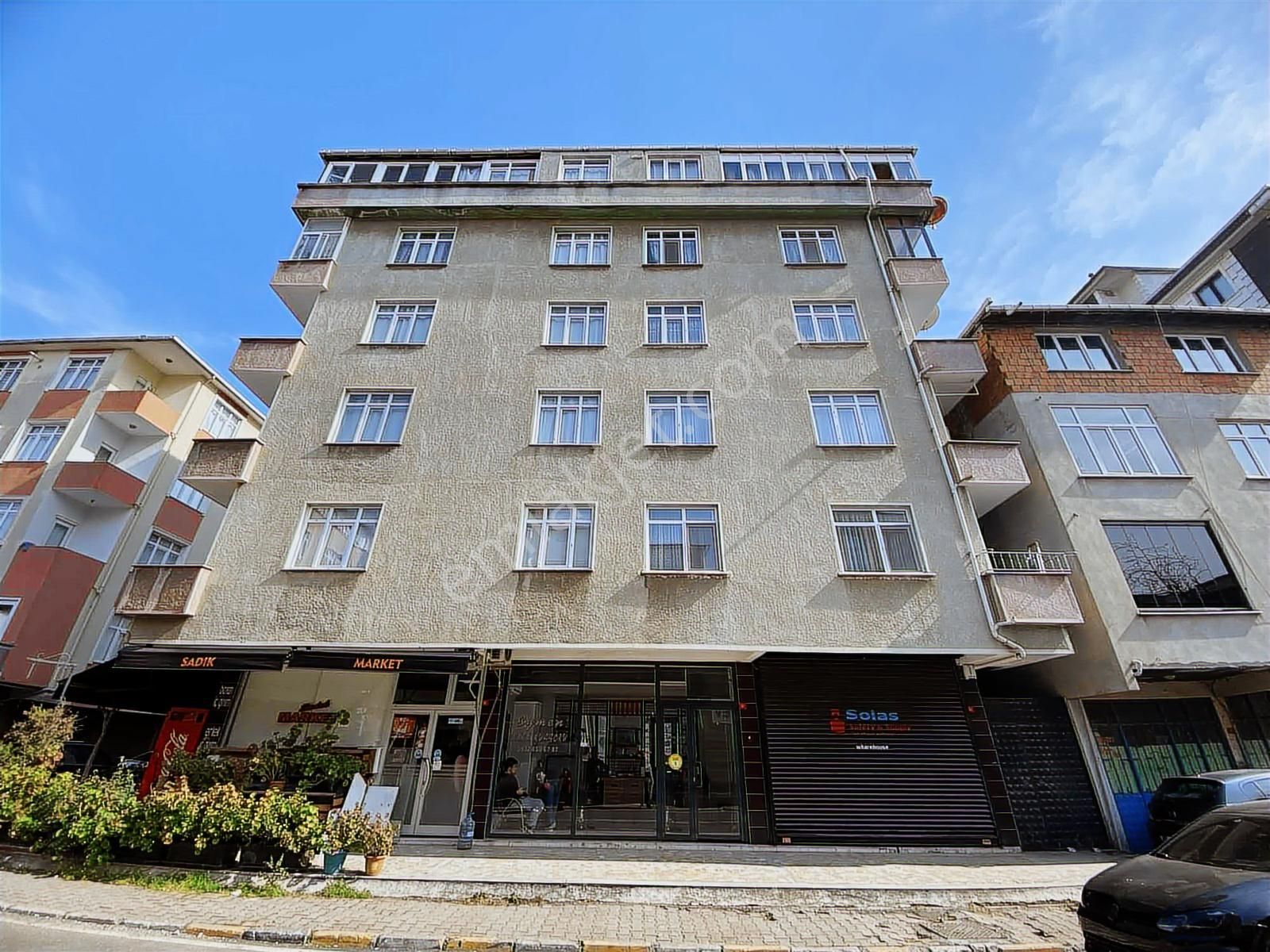 Devlet Hastanesi Yakını 3+1 145 M2 Geniş 3+1 Daire