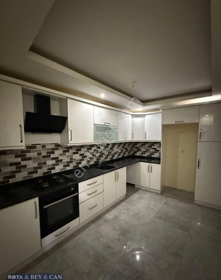 Rota'dan | Anacadde Üzeri | Ebeveyn Banyolu | 2+1 Satılık Daire - Görsel 3