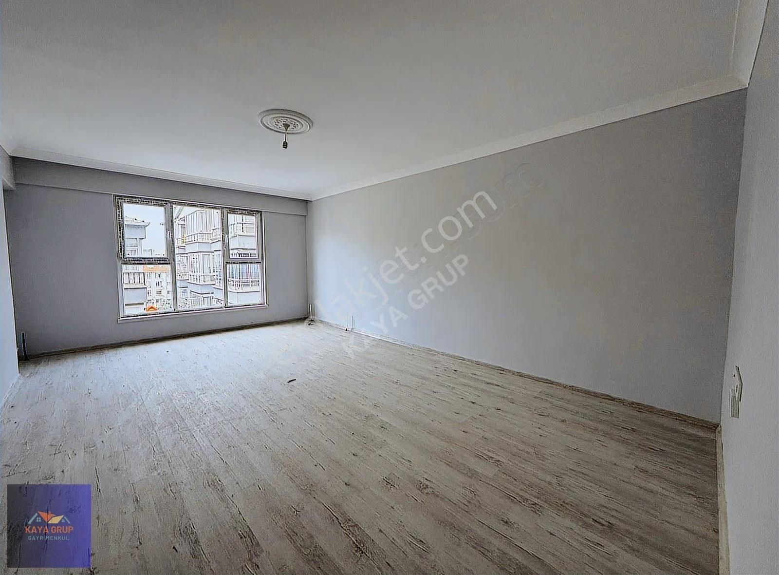 Kaya Grup'dan Geniş Oturum Çift Balkon 4+1 Sıfır Daire - Görsel 3