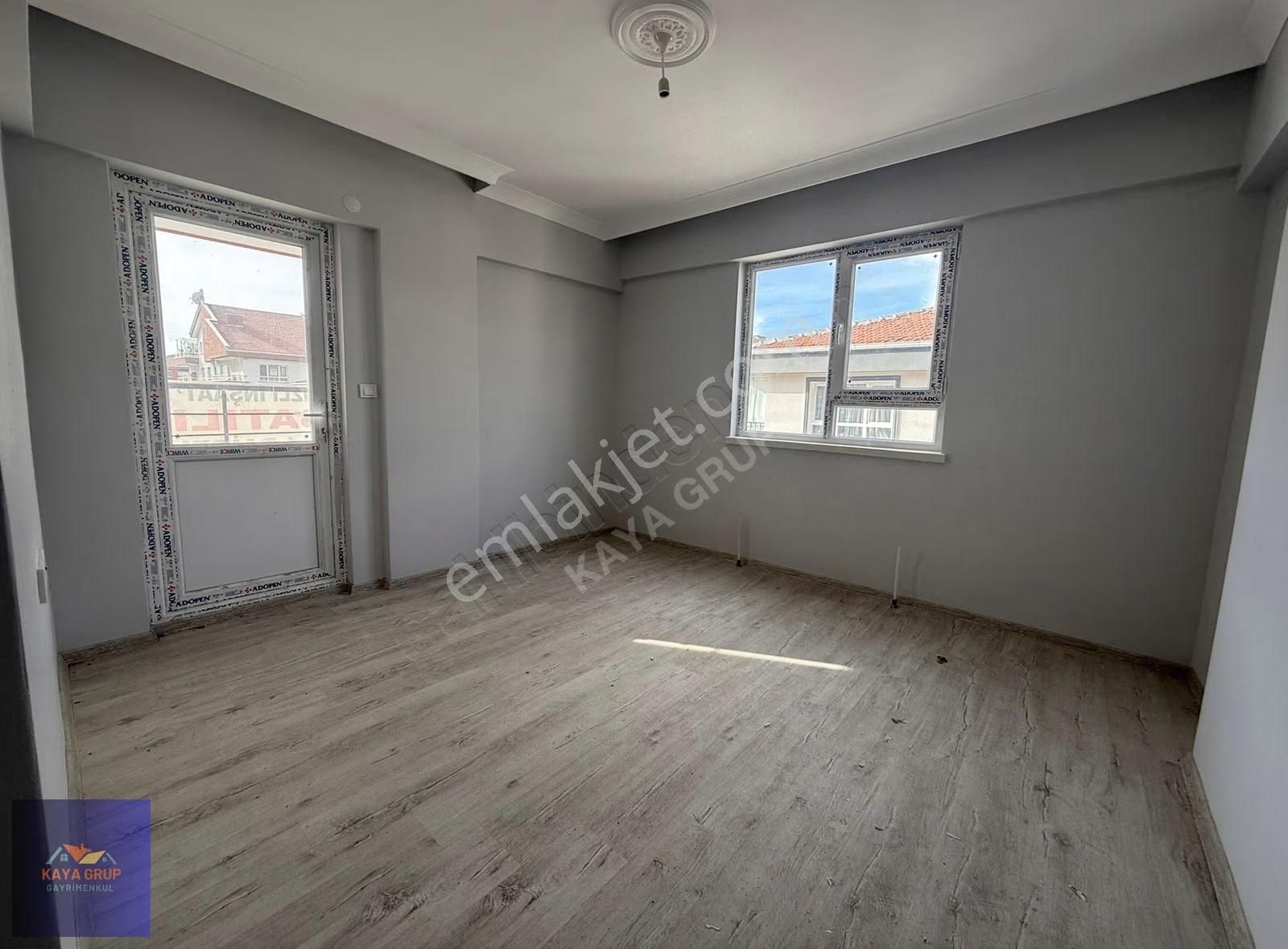 Kaya Grup'dan Geniş Oturum Çift Balkon 4+1 Sıfır Daire - Görsel 14