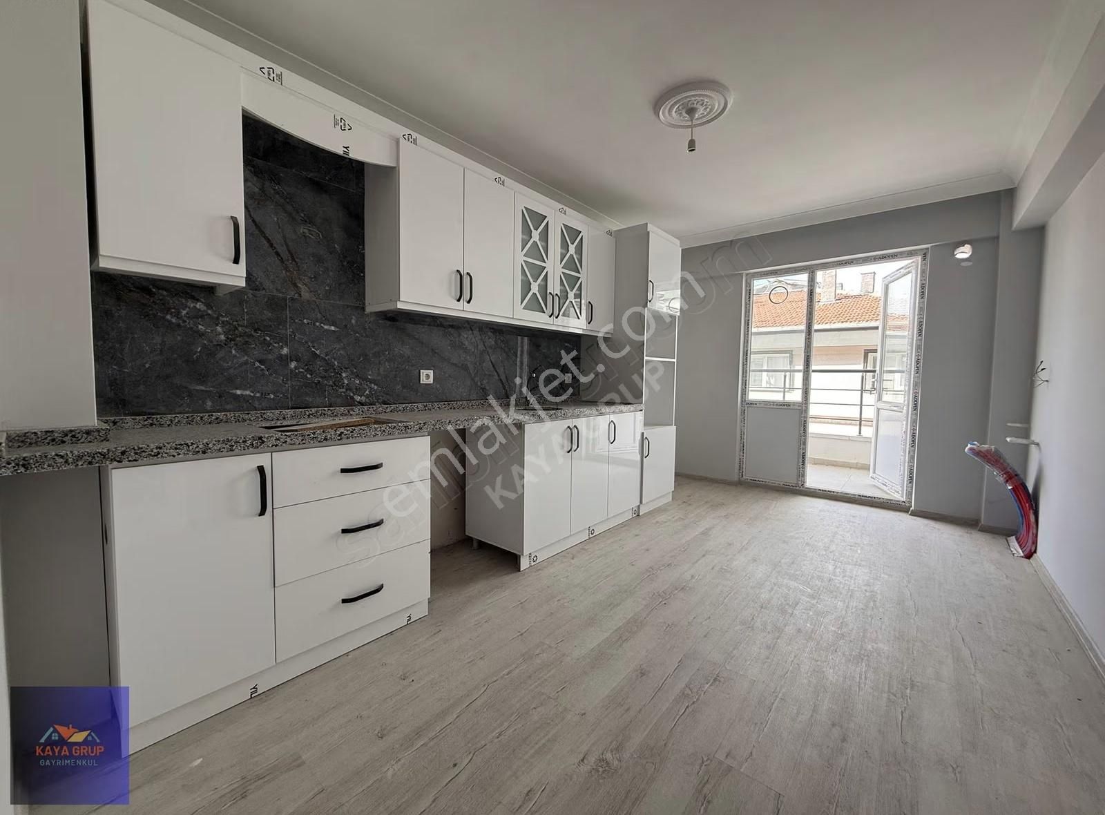 Kaya Grup'dan Geniş Oturum Çift Balkon 4+1 Sıfır Daire