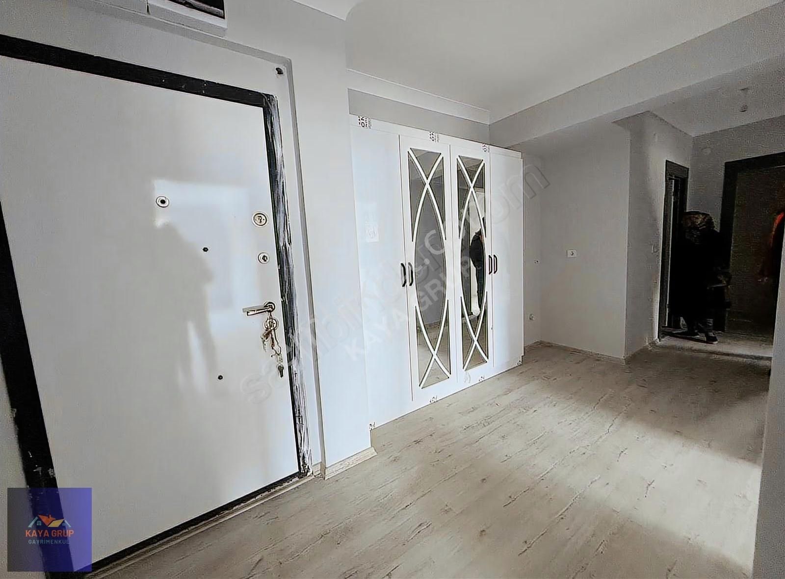 Kaya Grup'dan Geniş Oturum Çift Balkon 4+1 Sıfır Daire - Görsel 17