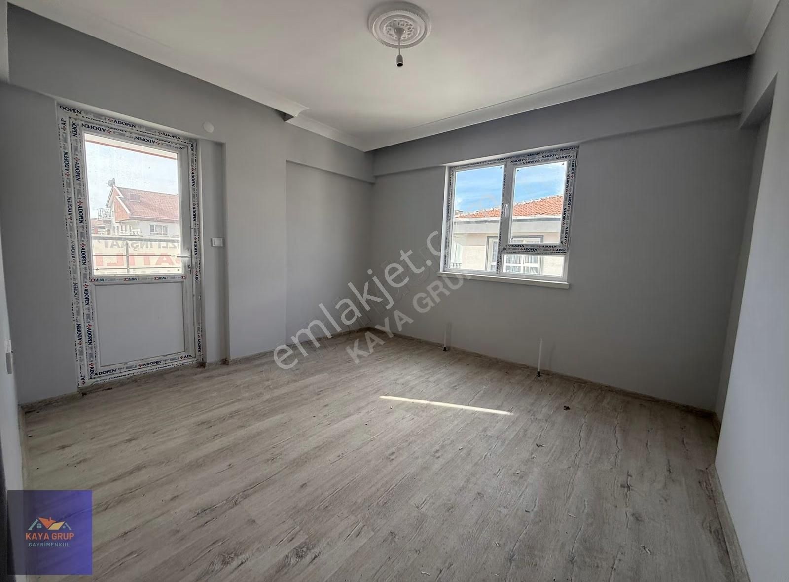 Kaya Grup'dan Geniş Oturum Çift Balkon 4+1 Sıfır Daire - Görsel 19