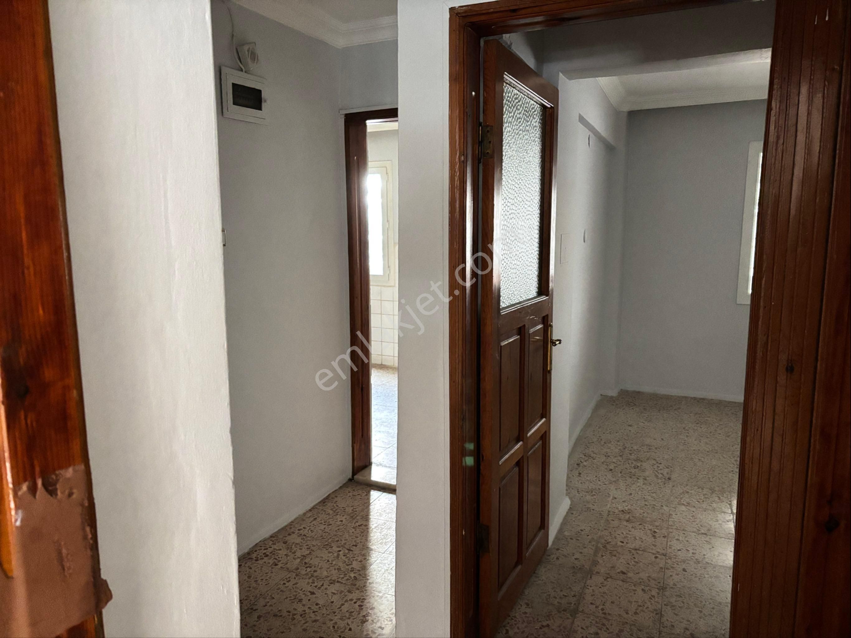 Çiğli Yenimahallede Sahibinden Satılık 2+1