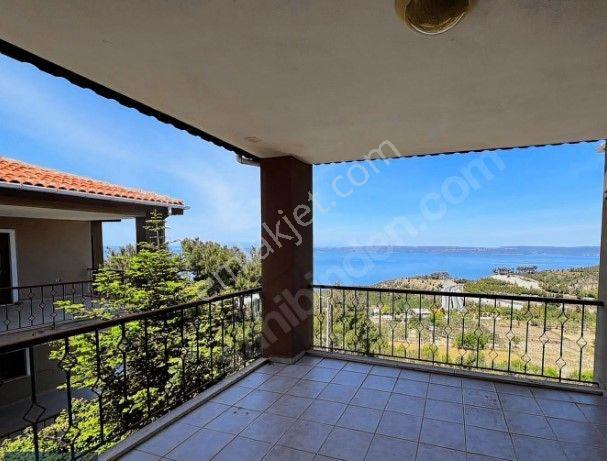 Çanakkale'de Doğa İçinde Full Boğaz Manzaralı Satılık 5+1 Villa - Görsel 15