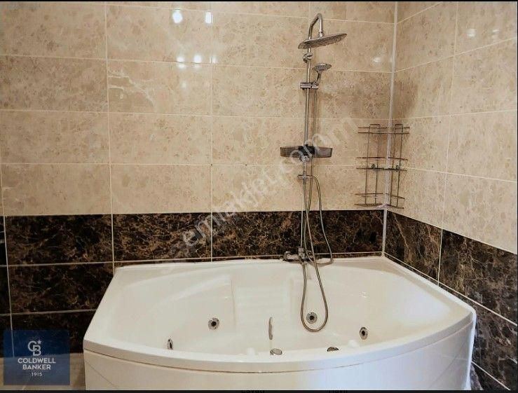 Çanakkale'de Doğa İçinde Full Boğaz Manzaralı Satılık 5+2 Villa - Görsel 24