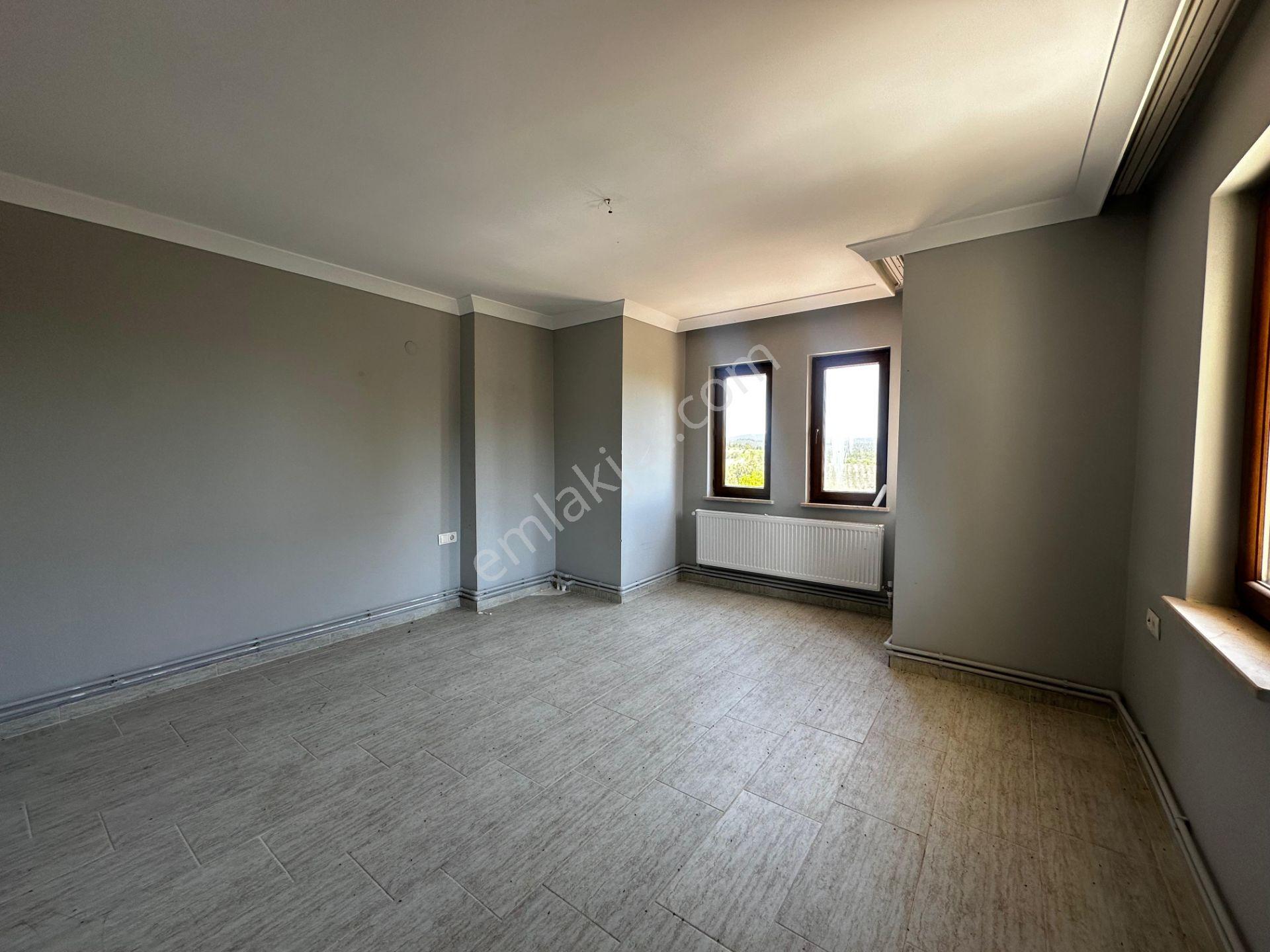 Çanakkale'de Doğa İçinde Full Boğaz Manzaralı Satılık 5+1 Villa - Görsel 17