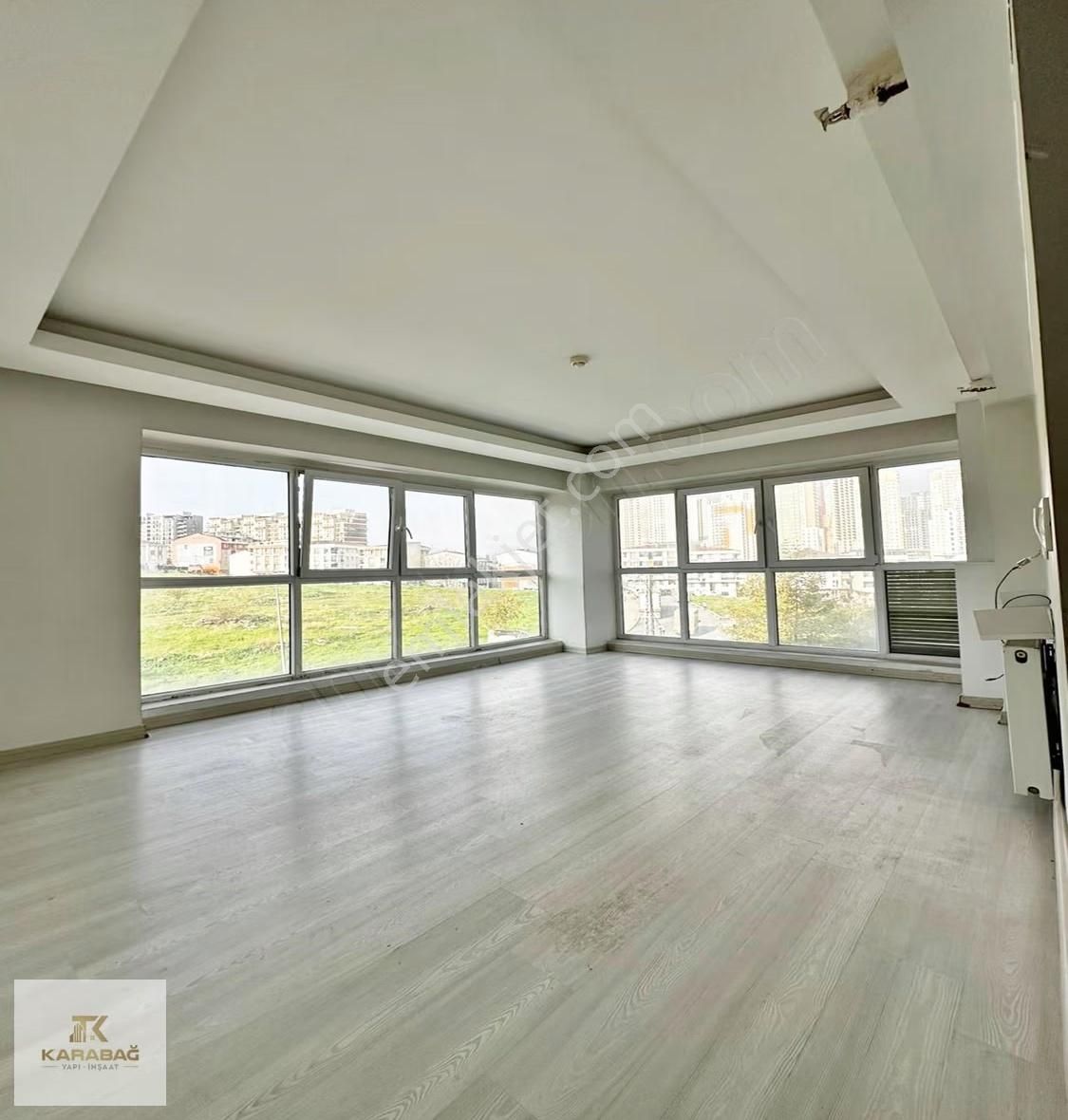 Esenyurt Akevler Mah.delat Delux Sitesi 2+1 Lüks Site 3.580.000