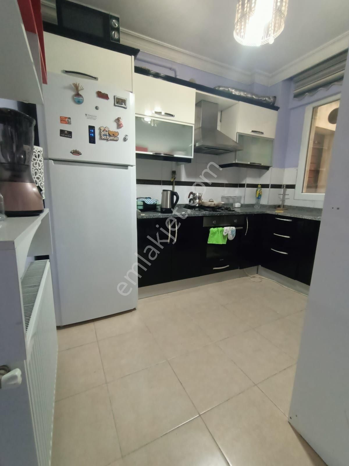 İzmir Torbalı Ayrancılar Merkezde Acill Satılık 2+1 3 Kat Daire - Görsel 3