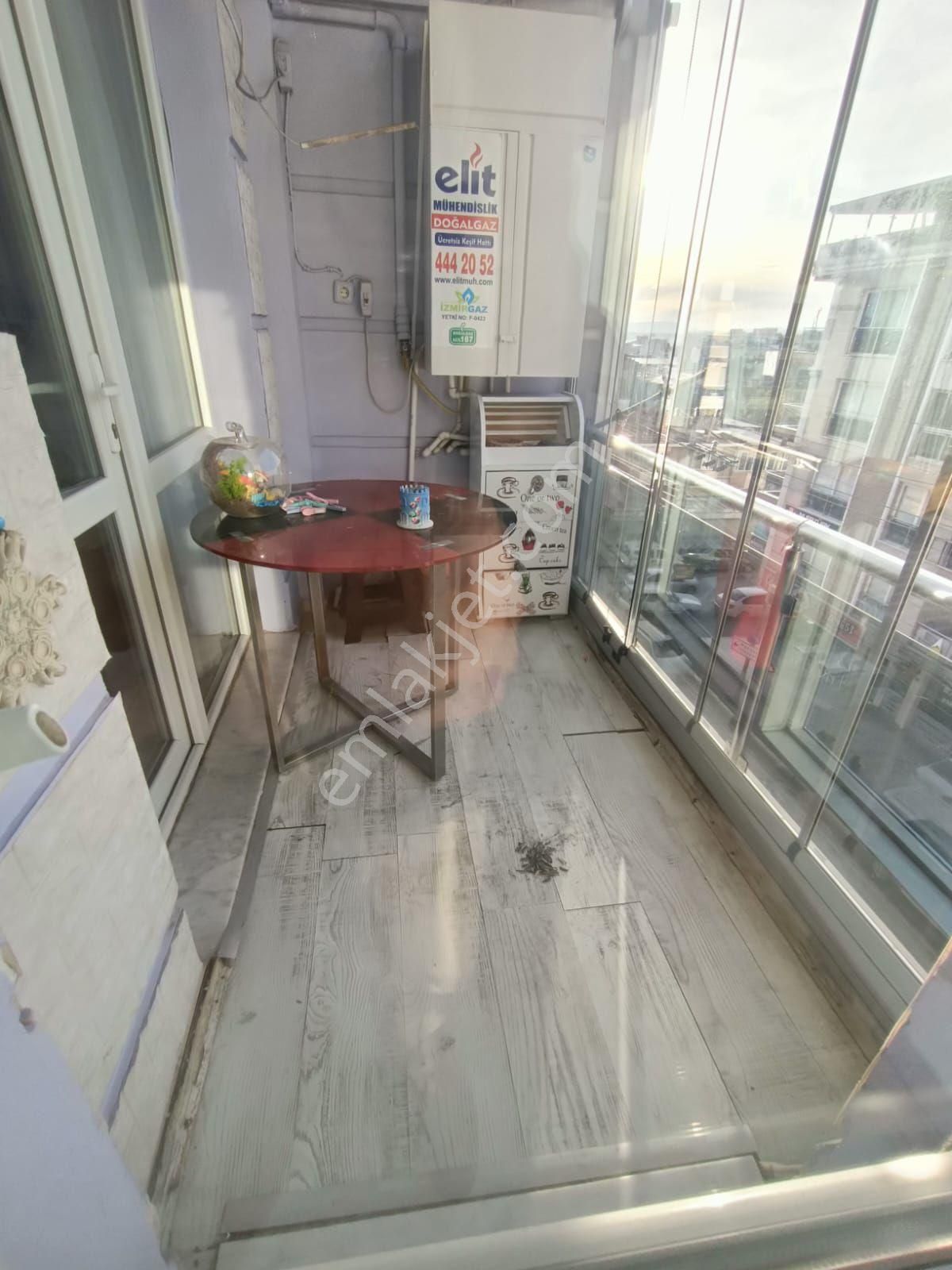 İzmir Torbalı Ayrancılar Merkezde Acill Satılık 2+1 3 Kat Daire - Görsel 8