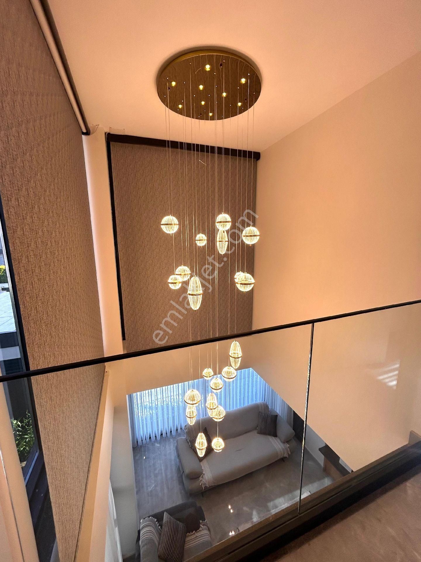 Kuşadası Sahil Sitelerinde Özel Havuzlu Özel Otoparklı Full Eşyalı 4+1 Tek Müstakil Akıllı Villa - Görsel 24