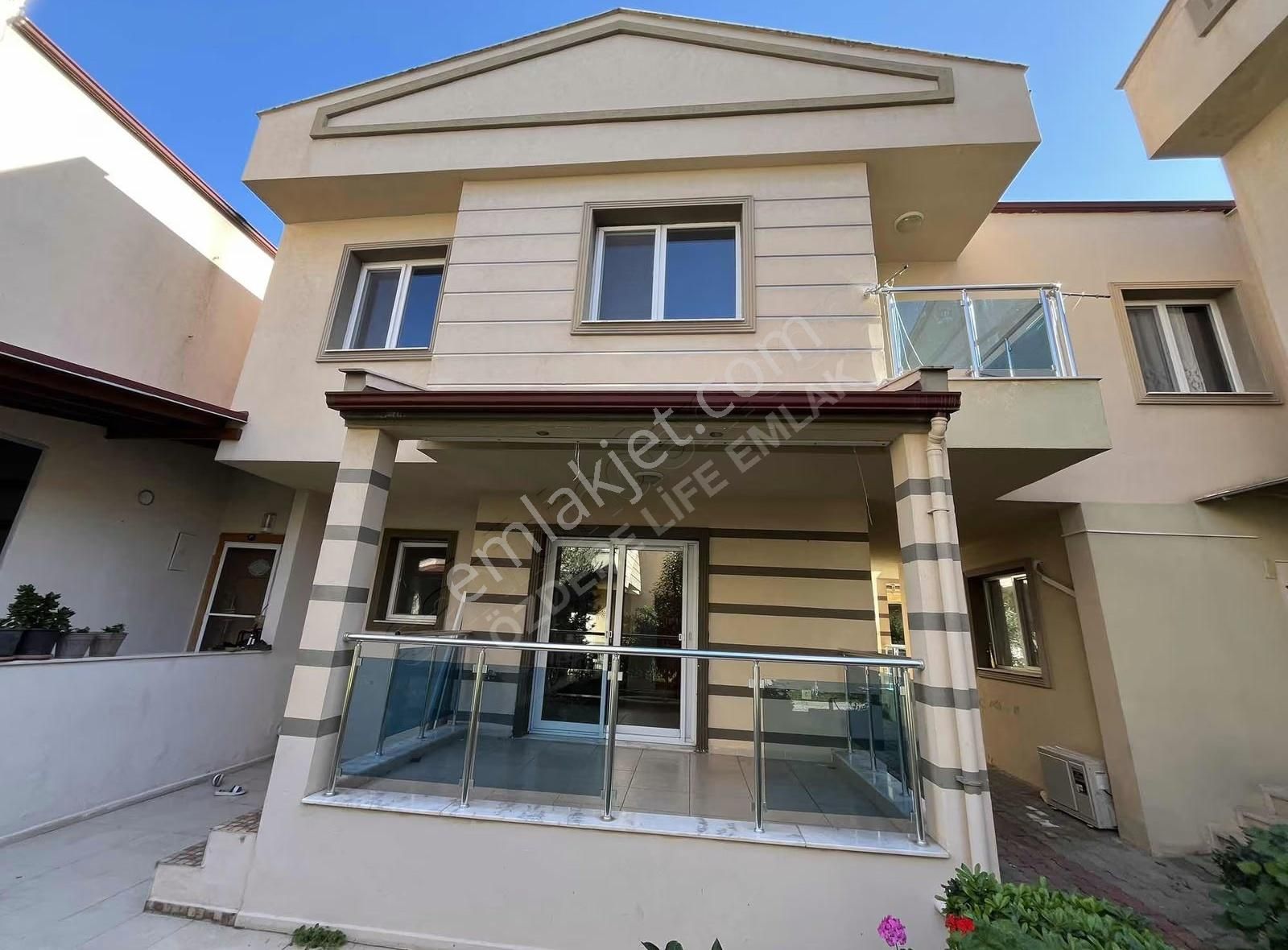 Ortamahallede Denize Sıfır Sitede Kelepir Villa (teklife Açık) - Görsel 22