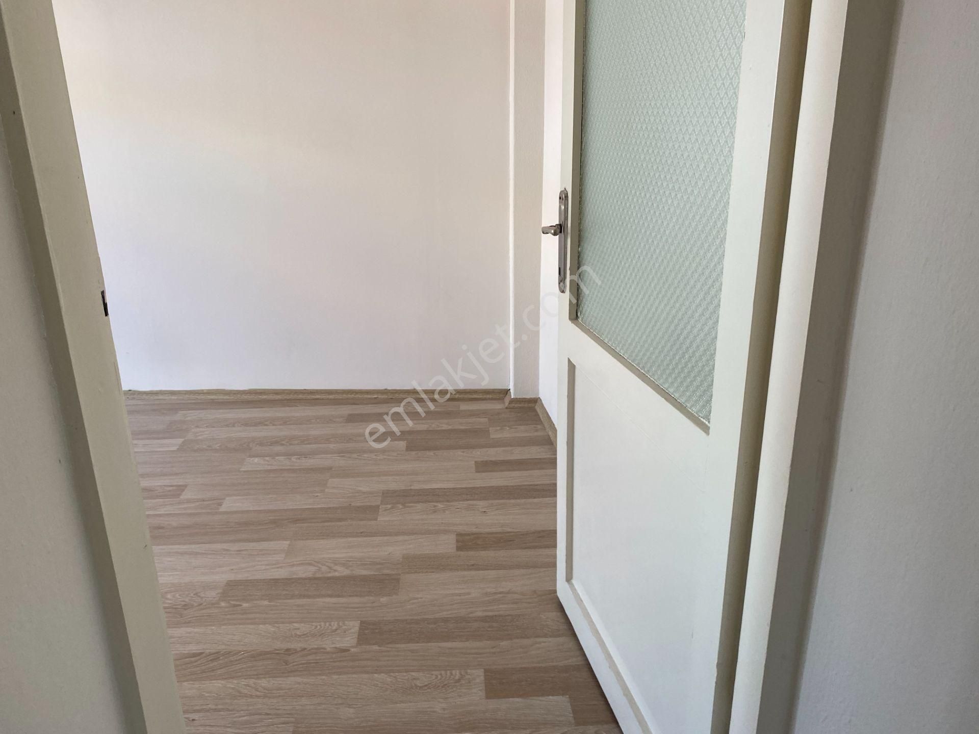 Destan-066-küçükhamam-uzunyusuf-okulu-civarı-3-oda-1-salon-100m2-son-3.kat-kombili-açıklama-oku - Görsel 15