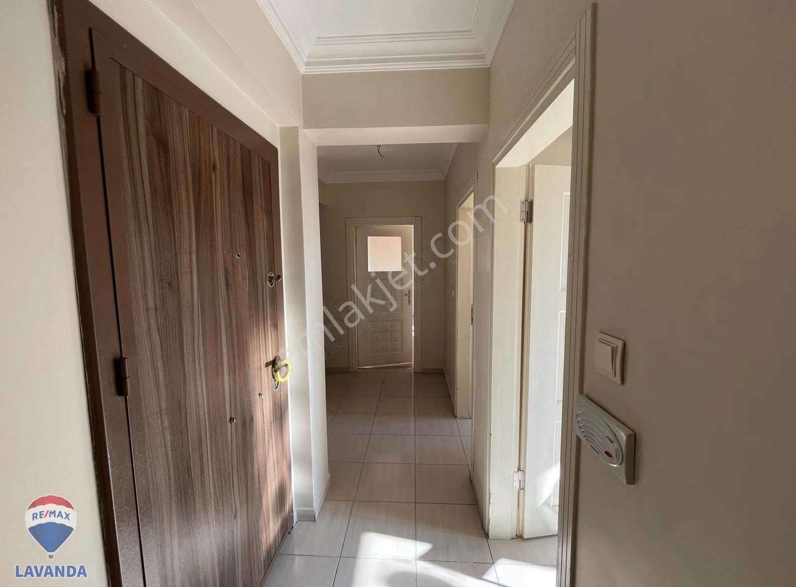 Re/max Lavanda'dan Şeyh Sinan Mahallesinde Güney Cephe2+1 Daire - Görsel 13