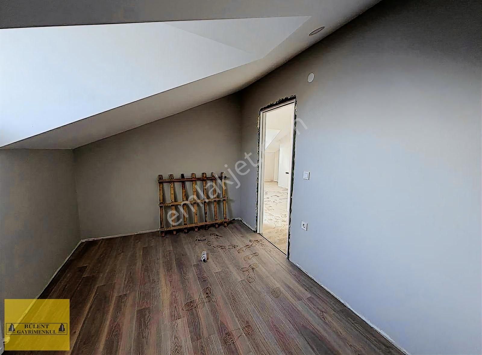 Bahçelievler Kıbrıs Cad. Sıfır 3+2 Dubleks Deniz Manzaralı Daire - Görsel 23