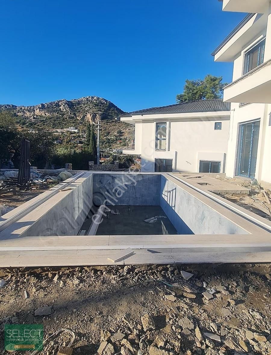 Select'ten Marmaris Söğütte Satılık Sıfır Havuzlu 4+1 Villa - Görsel 2