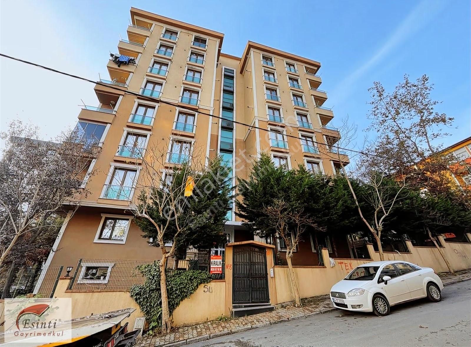 Çekmeköy Sultançiftliği, Ayrı Mutfaklı, Yüksek Giriş 1+1 Daire
