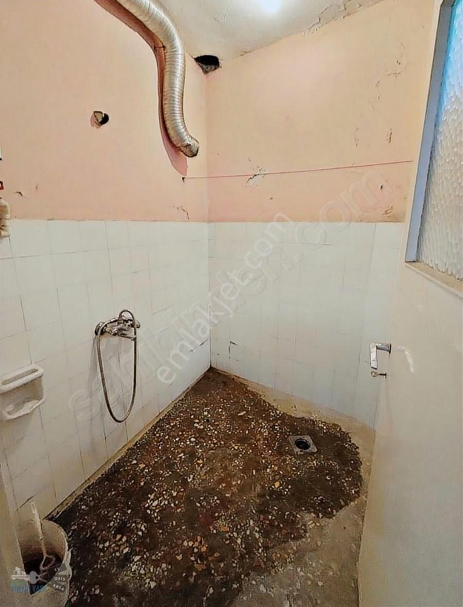 Bahçeli 3 Katlı Bina - Görsel 2