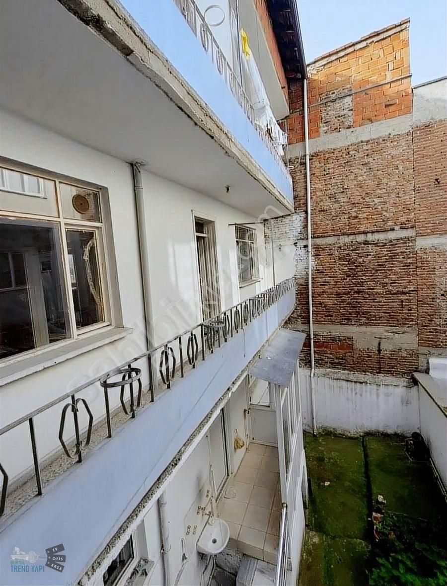 Bahçeli 3 Katlı Bina - Görsel 23