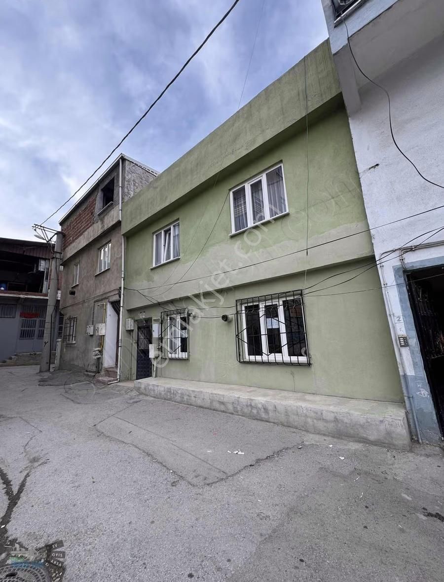 Şirinevler Mahallesinde Satılık 2 Katlı Bina