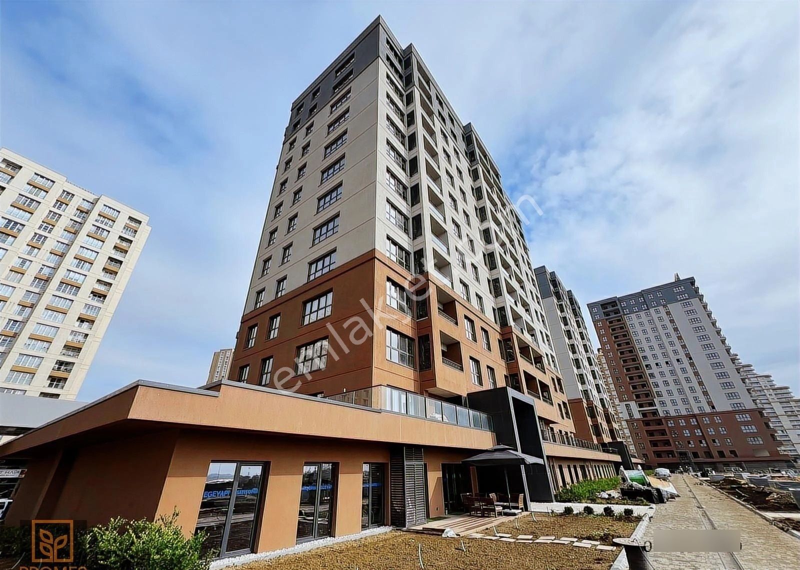 Fırsat! Modern Yaka Yetkili Satış Ofisinden 2+1 Satılık (my121)