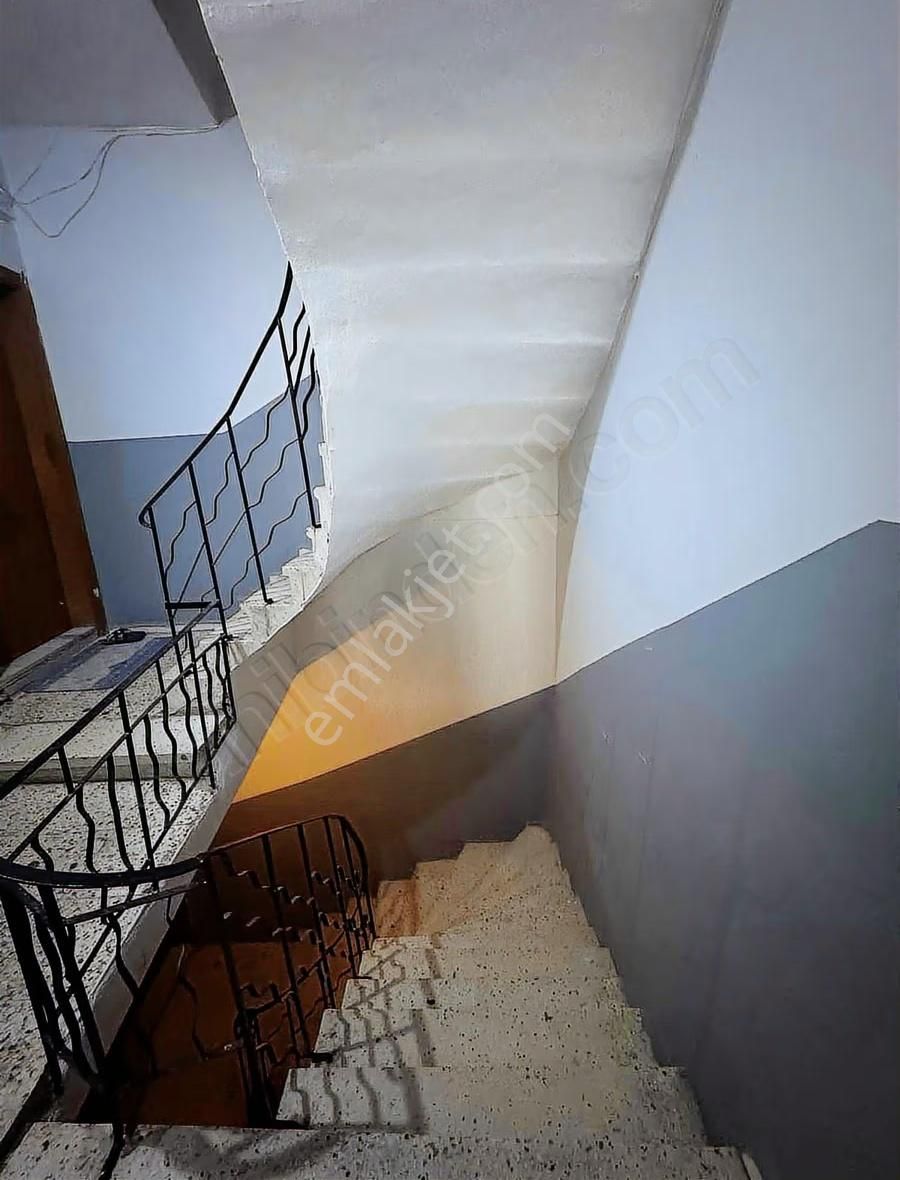 Tema Emlaktan Yavuz Mah Eşyalı Lokasyonu Güzel Satılık 2+1 Daire - Görsel 4