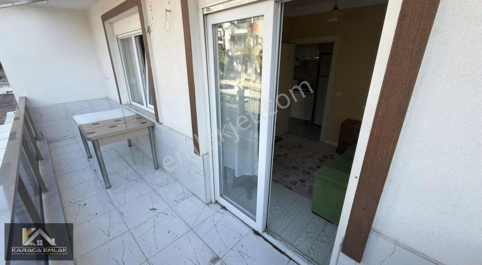 Ahatlıda 1+1 Eşyalı Balkonlu Temiz Daire - Görsel 6